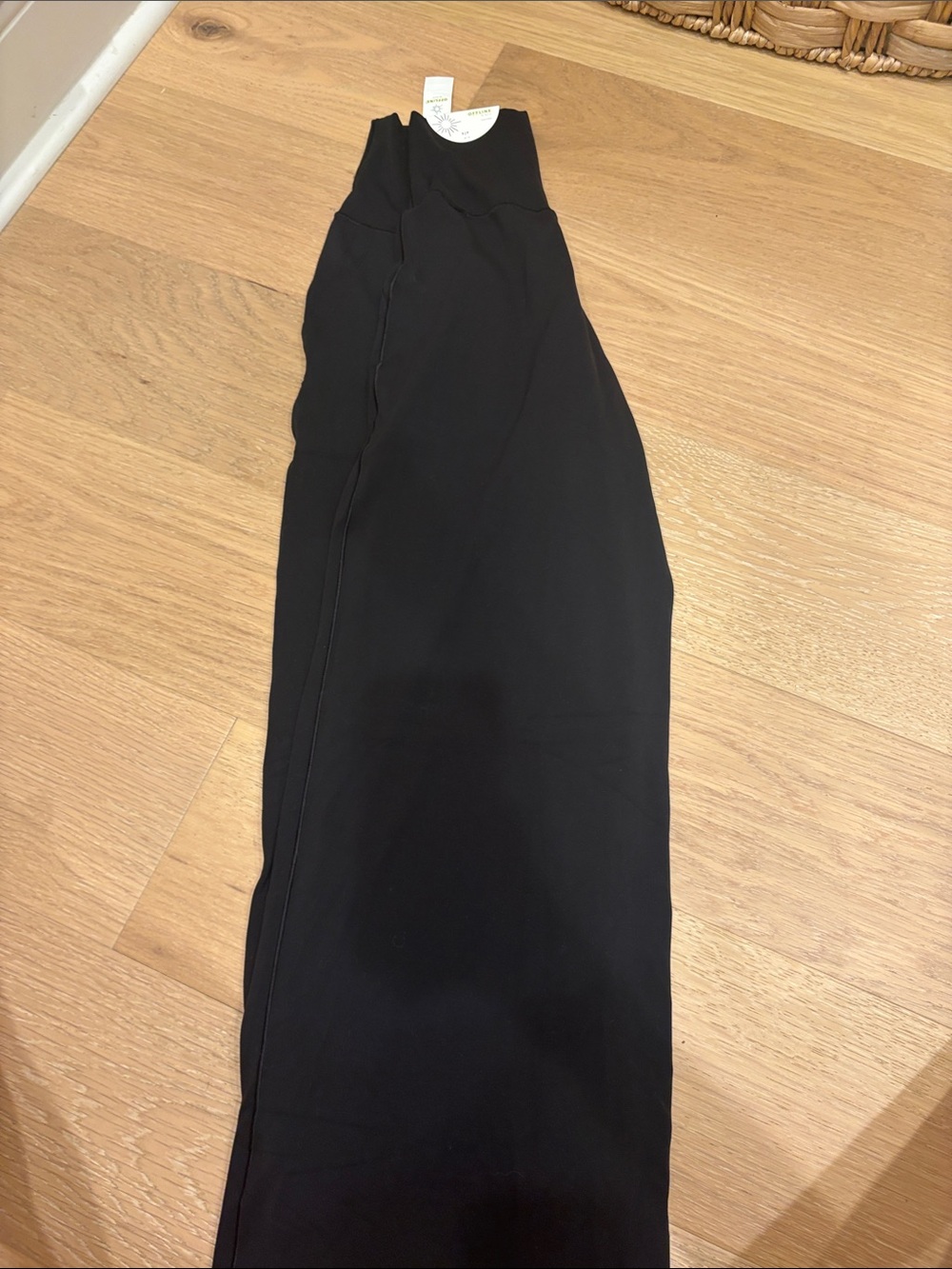 Black Aerie pants size small. Brand new never worn.
